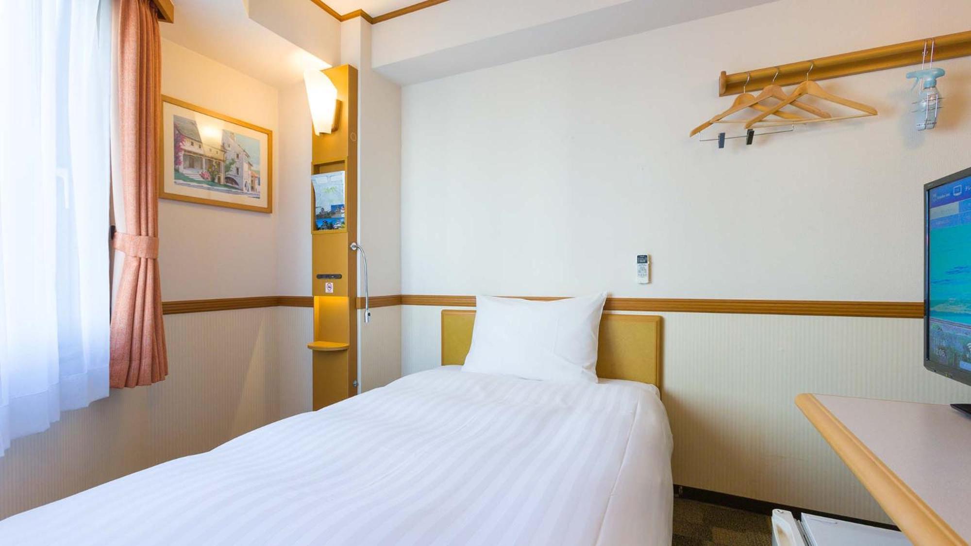 Toyoko Inn Okayama Eki Nishi Guchi Hiroba Zimmer foto